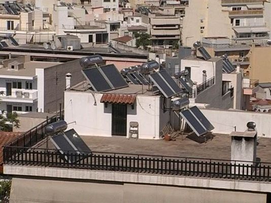 Comando Actualidad - Maria Milagros, 36 años en Grecia