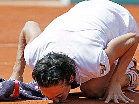  - Schiavone y Stosur jugarán la final