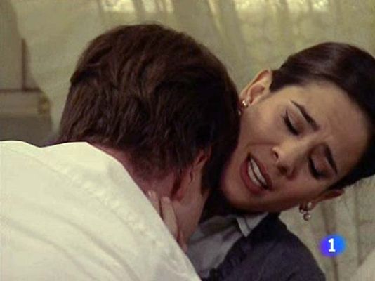 Amar en tiempos revueltos - Teresa rechaza a su marido