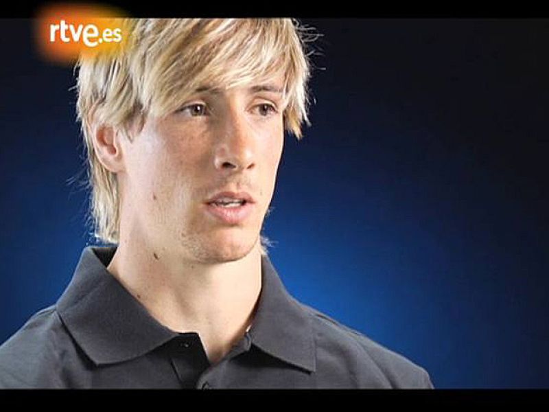 El delantero internacional de la selección española, Fernando Torres, autor del gol de la Eurocopa 2008, agradece a todos los jugadores que han pasado por la selección su aportación en el documental de 'El alma de la Roja'.