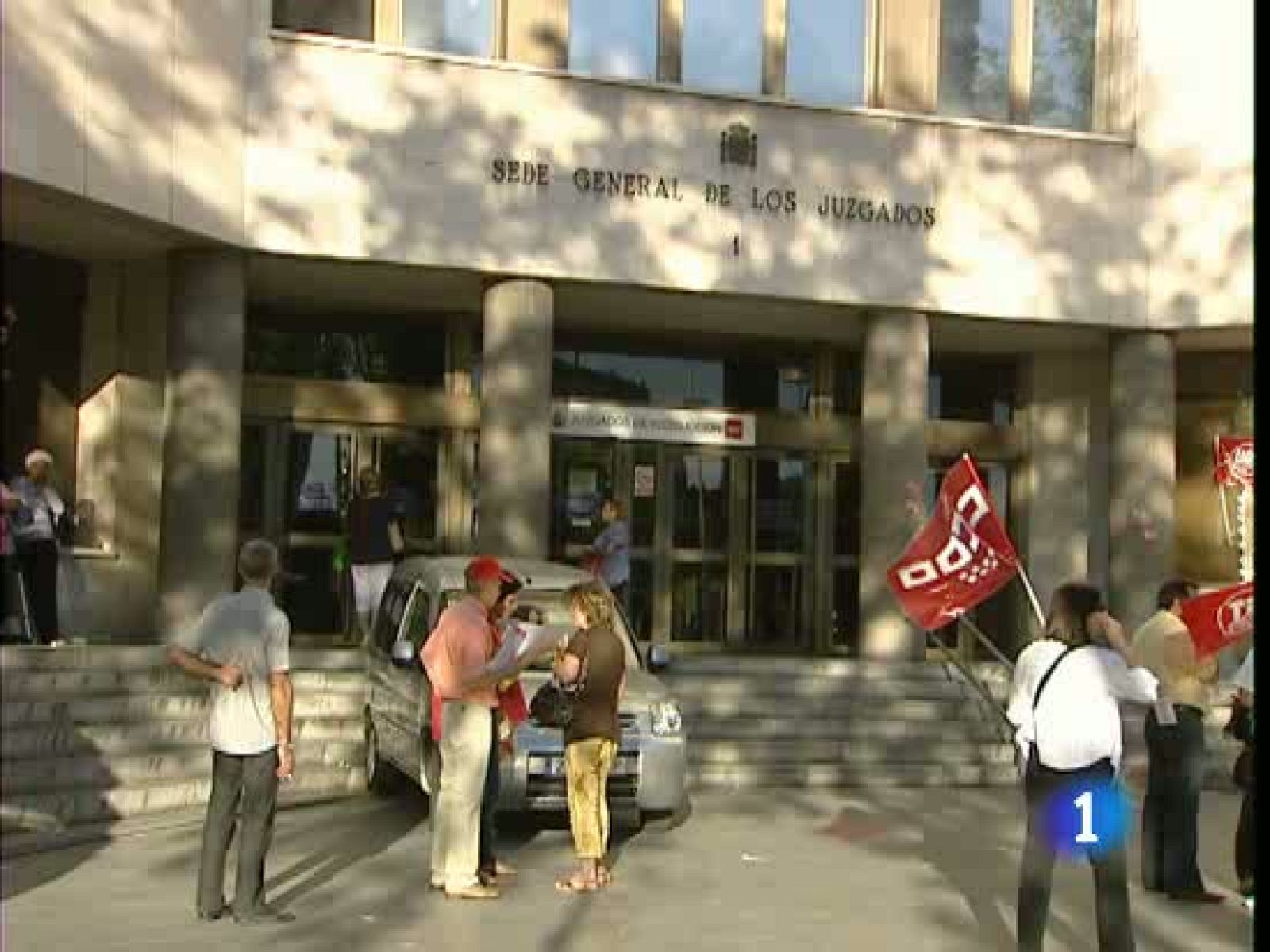 En la convocatoria de huelga se incluyen también los funcionarios de la justicia | Ver