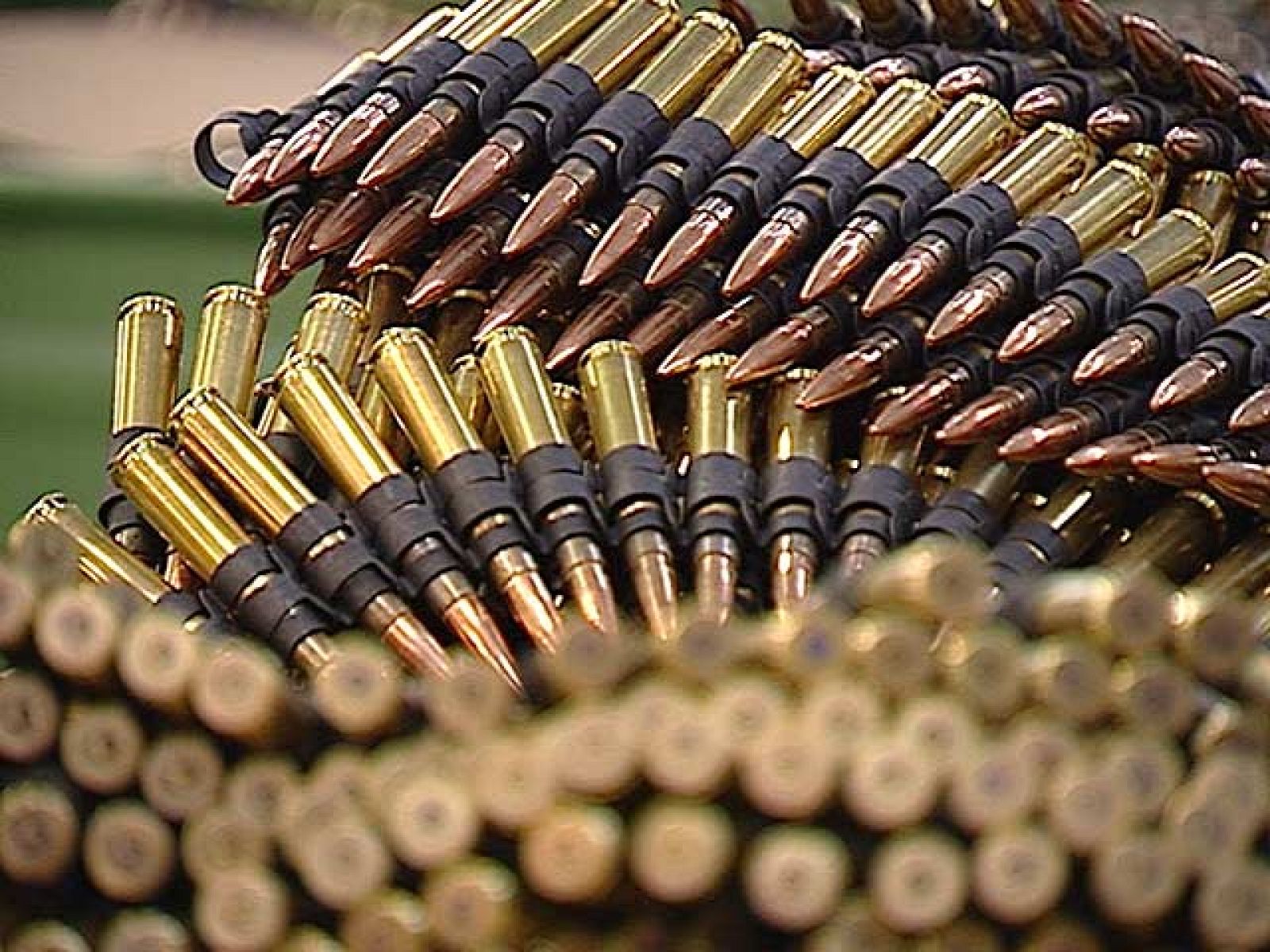 Israel es uno de los muchos clientes de la industria armamentística española | Ver