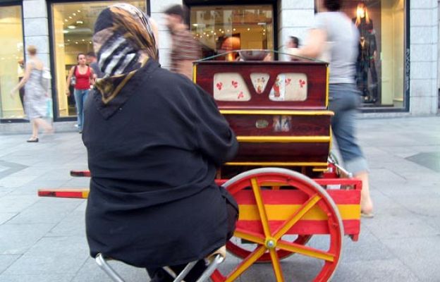 La 2 Noticias - Los últimos organillos