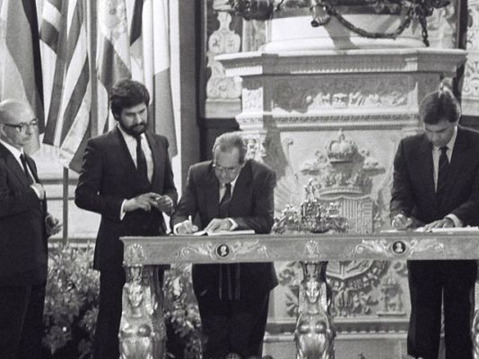 Informe Semanal - Una firma para la historia