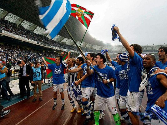  - R. Sociedad y Levante a primera