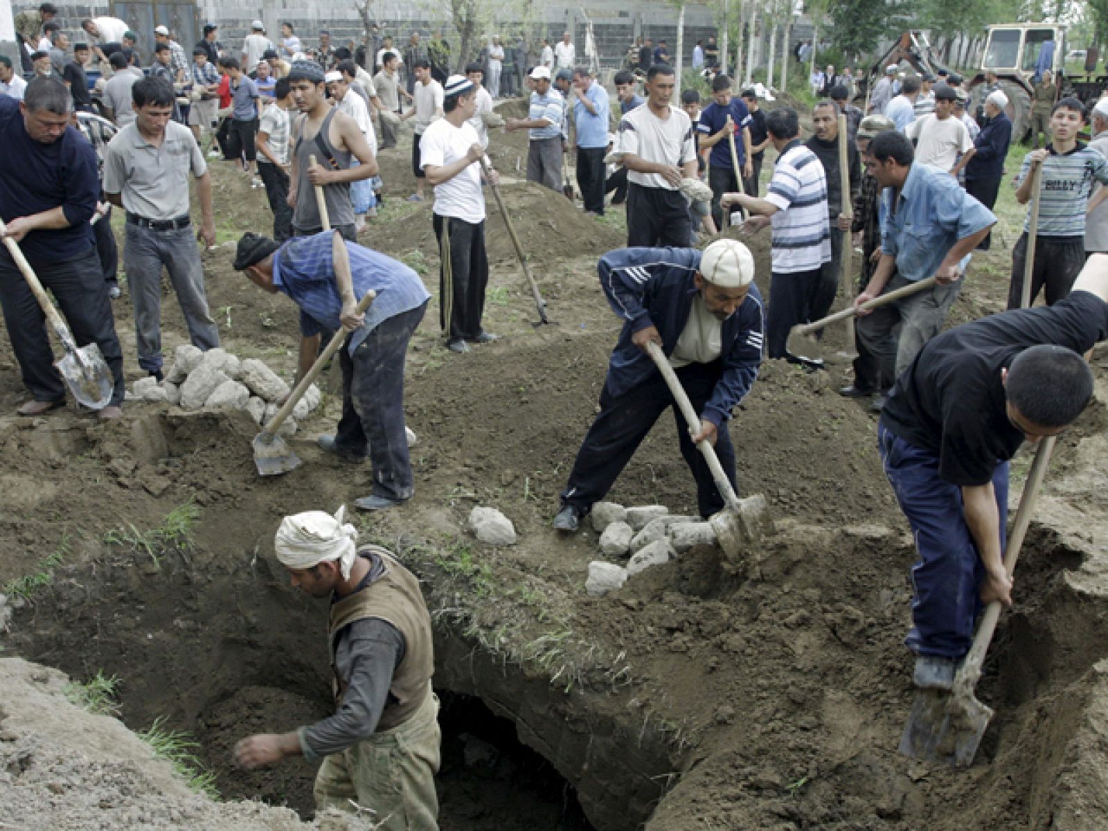 En Kirguizistán son ya 117 los muertos y más de 1500 los heridos en enfrentamiento étnicos | Ver