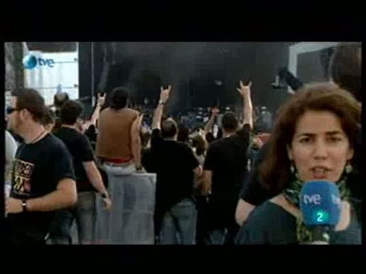  - Rock in Rio Madrid 2010: Así saludan los 'heavys'