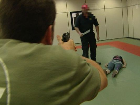 Reporteros del Telediario - Combatir nuevas formas delincuencia