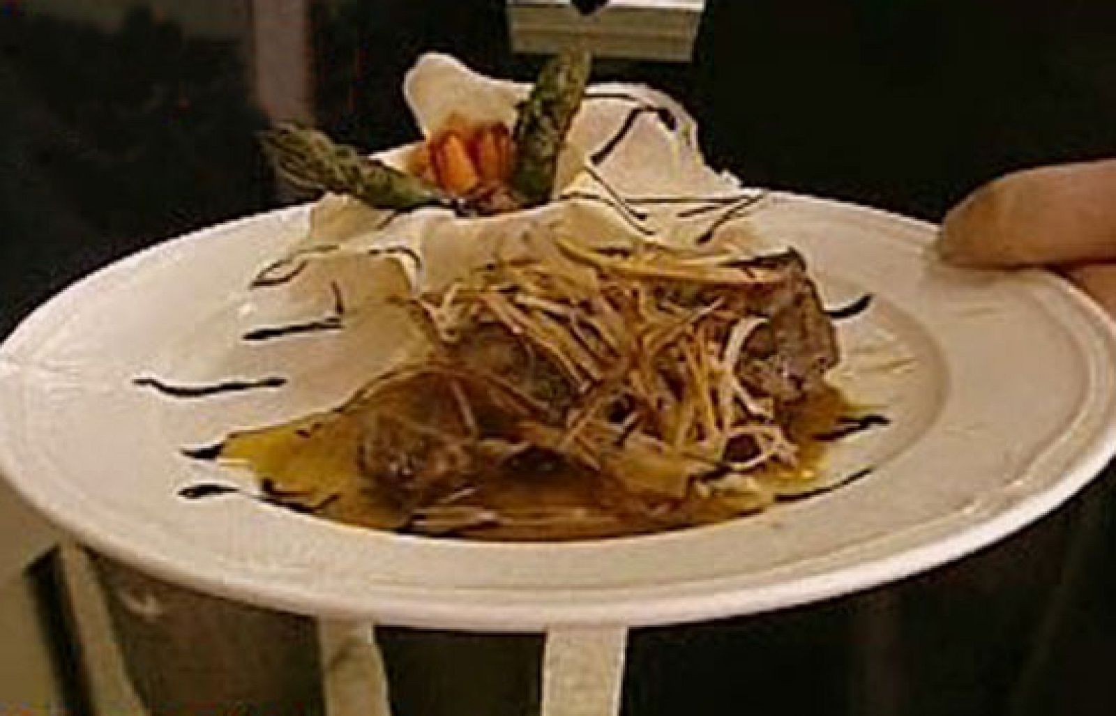 España Directo - Carrilleras en salsa de miel - RTVE Cocina | Ver