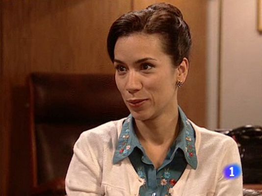 Amar en tiempos revueltos - Manolita, la nueva encargada