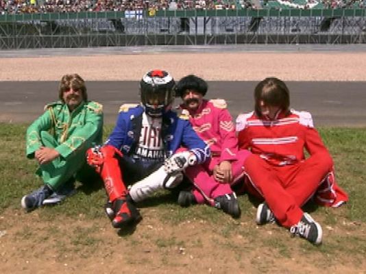  - Lorenzo se viste de 'Beatle'