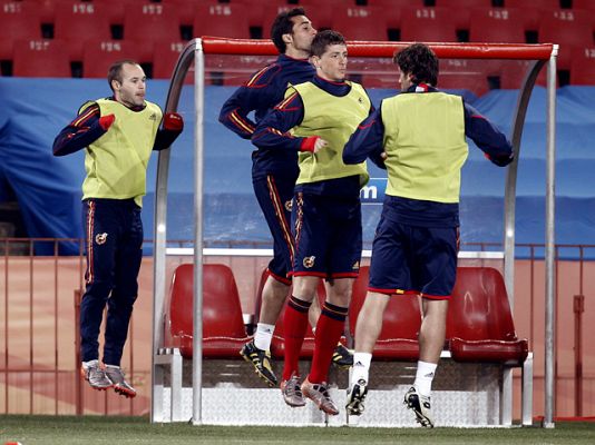  - Iniesta será suplente