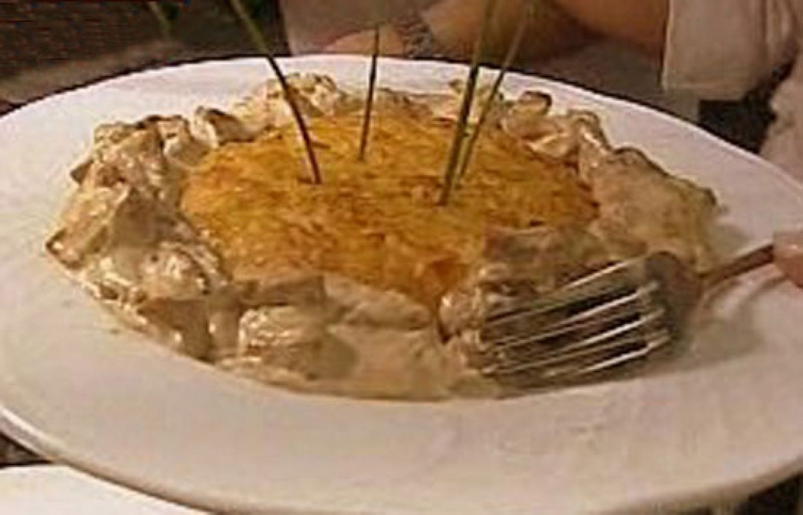 España Directo - Guiso de ternera con setas - RTVE Cocina | Ver