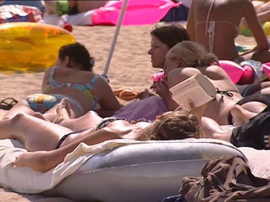 Reporteros del Telediario - Tanorexia, vivir por y para el sol