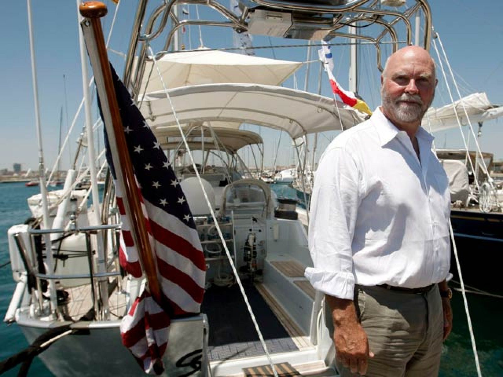 Craig Venter espera descubrir hasta 80 millones de nuevos genes en el Mediterráneo - Ciencia y tecnología en Rtve.es | Ver