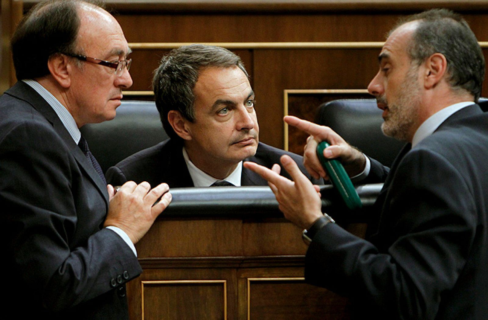 Telediario matinal en cuatro minutos - 23/06/10 | Ver