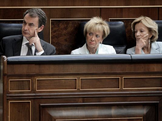  - Zapatero explica su giro económico