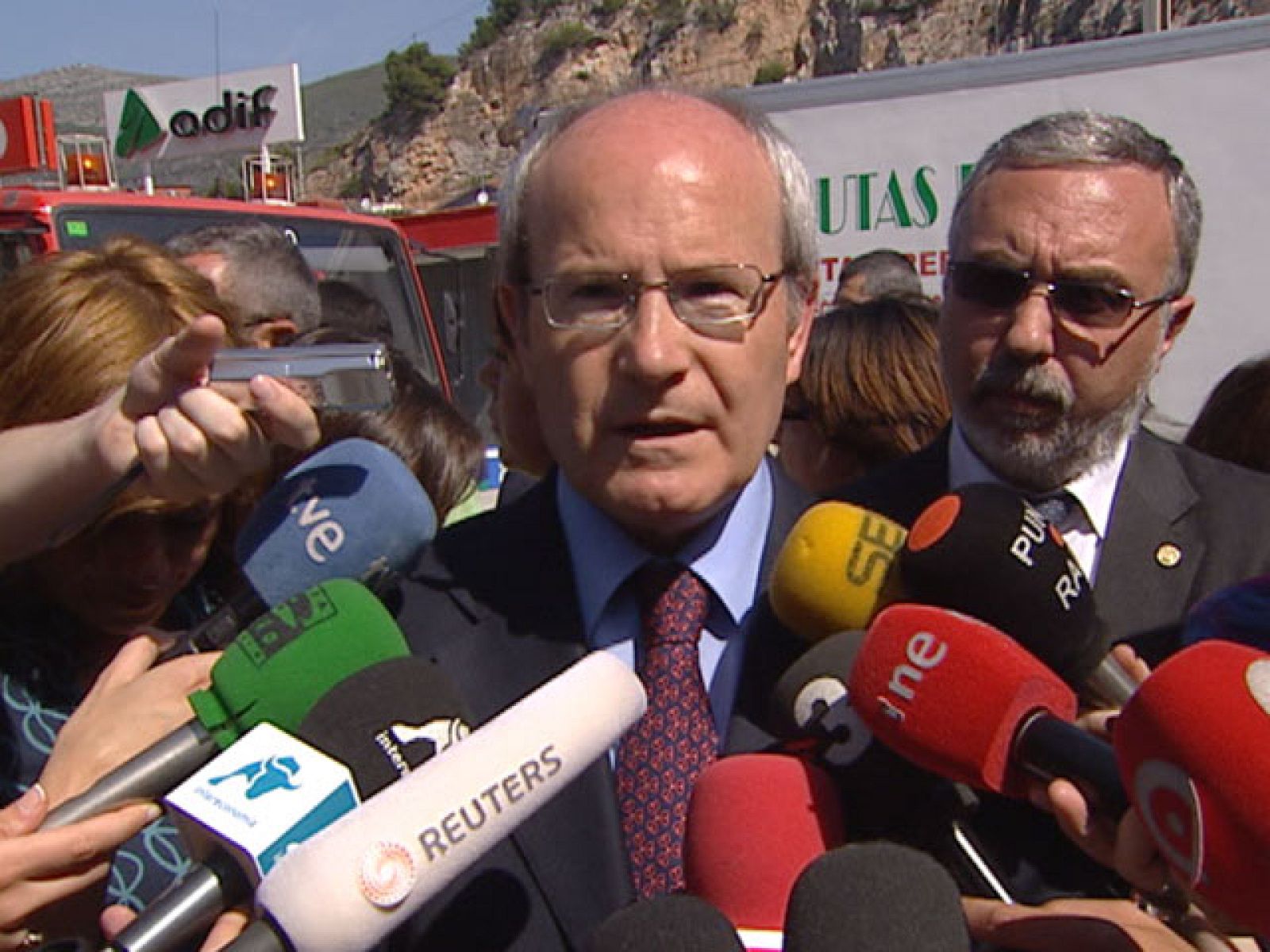 Tras el accidente de tren Castelldelfels, los políticos muestran su pesar