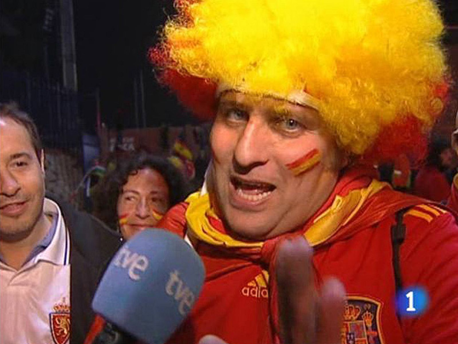 Los miles de aficionados españoles que se desplazaron a Pretoria para ver el partido de España ante Chile disfrutaron de lo lindo con la victoria de los hombres de Del Bosque.