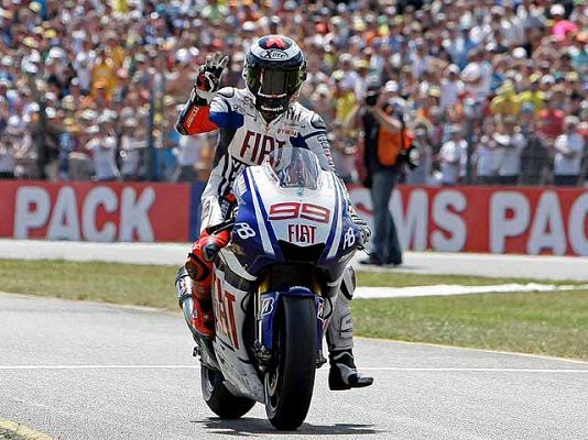  - Lorenzo logra el triplete