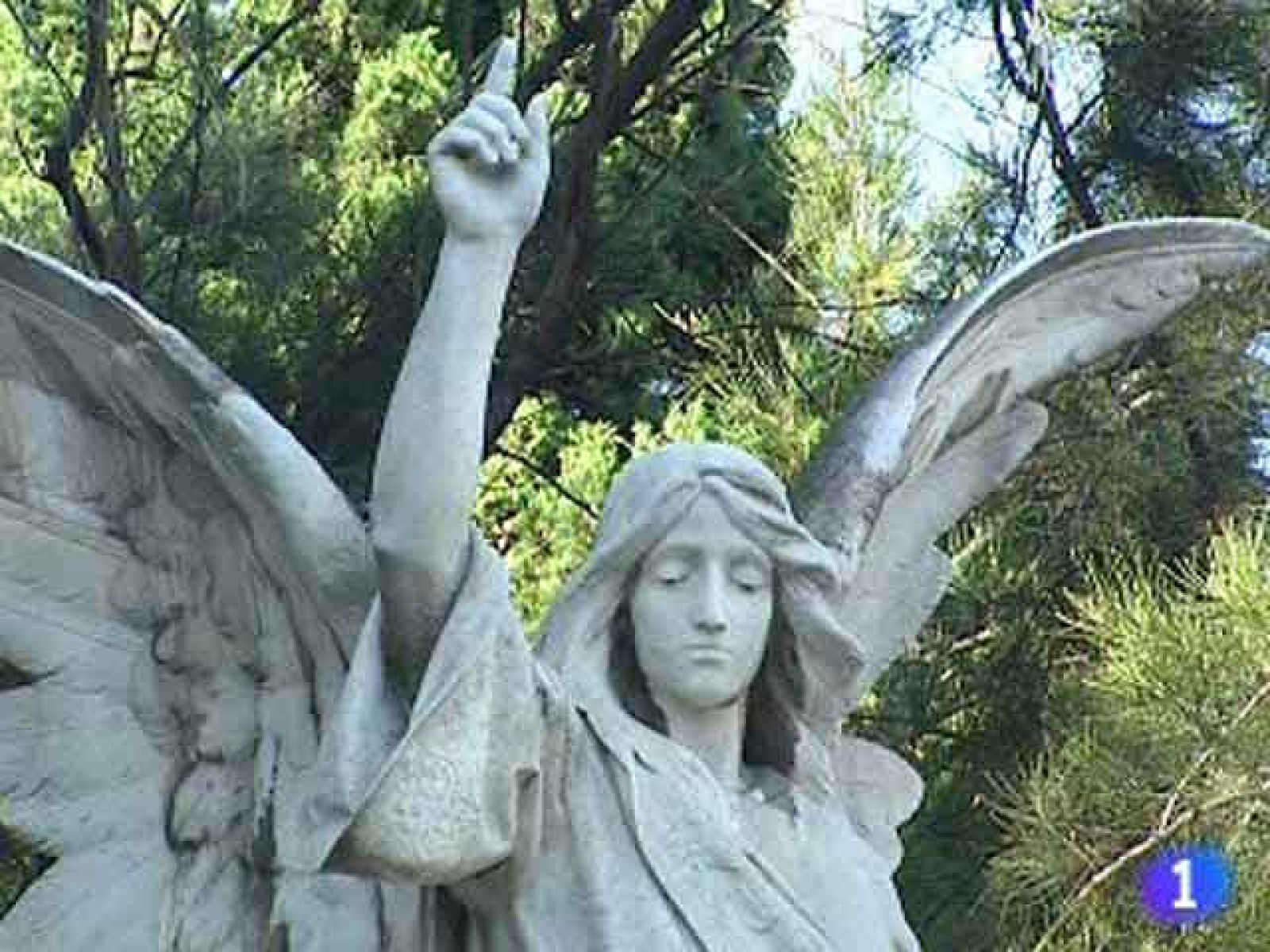 Algunos cementerios se abren para visitas turísticas