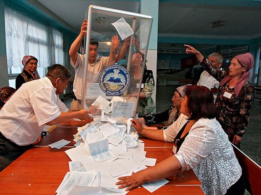  - Kirguistán tiene nueva Constitución