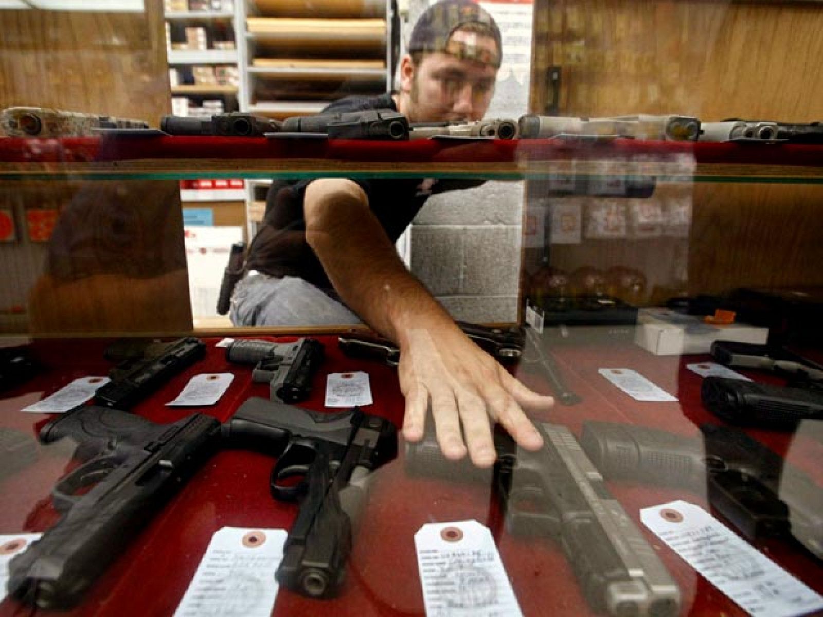 El Tribunal Supremo de EE.UU. dice que llevar armas es un derecho fundamental de los ciudadanos | Ver