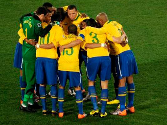  - Brasil golea para llegar a cuartos