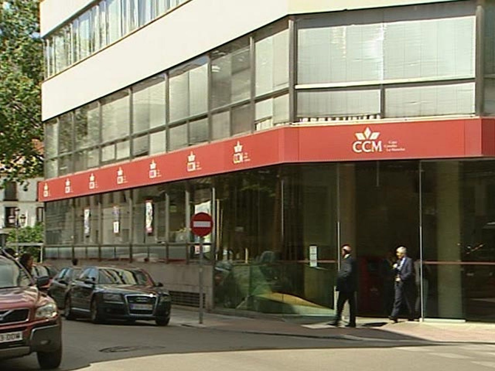 Cruce de acusaciones entre PSOE y PP sobre Caja Castilla-La Mancha | Ver