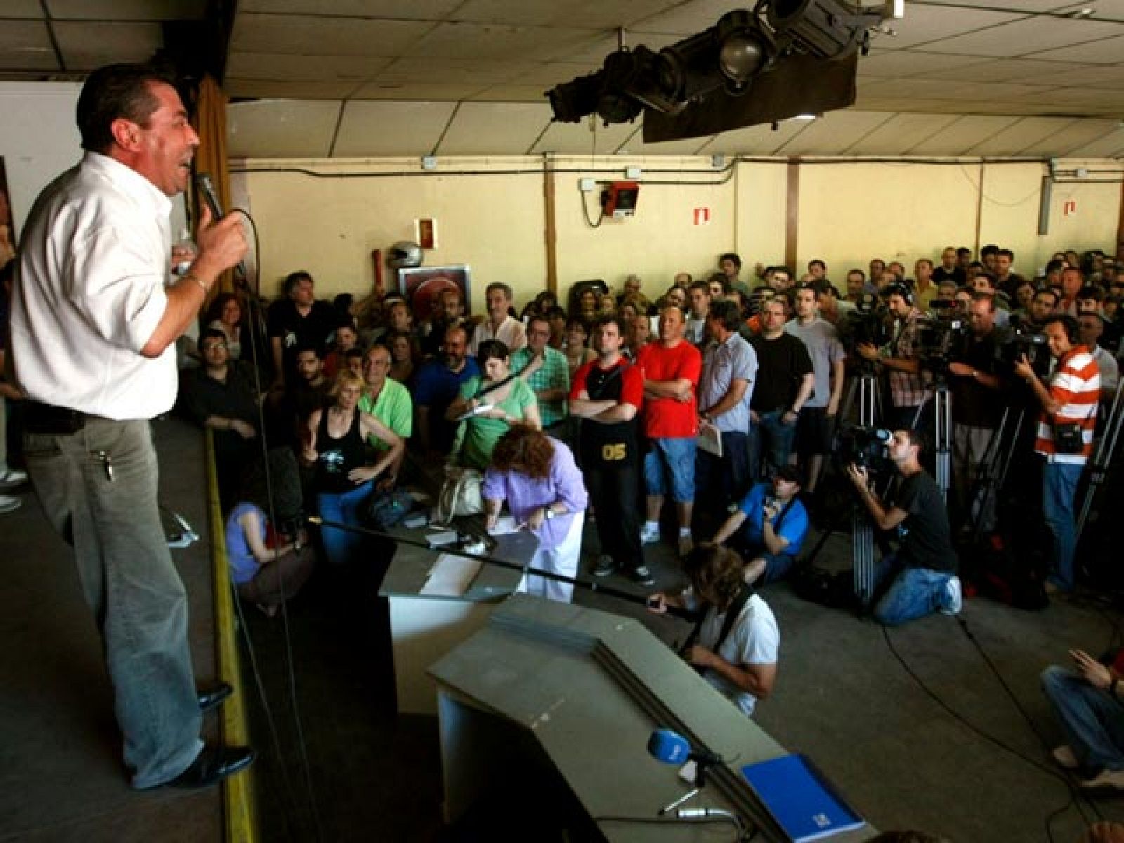 Telediario 2 en cuatro minutos - 30/06/10 | Ver