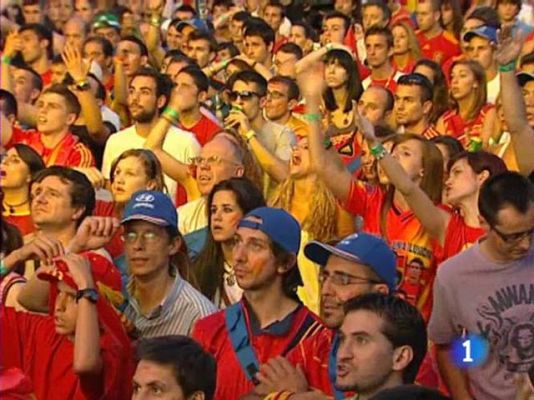  - Las calles se tiñen de rojo