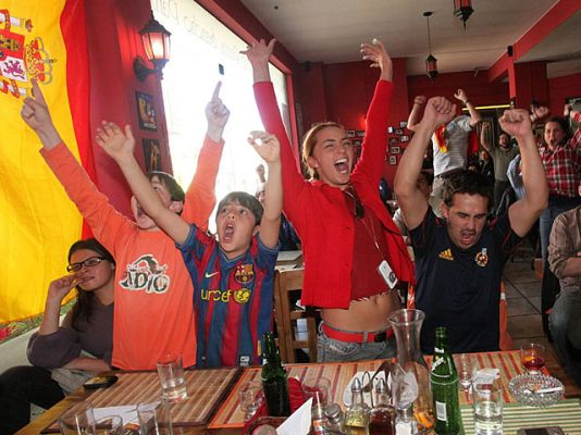 Telediario 1 - Telediario en 4' - 04/07/10