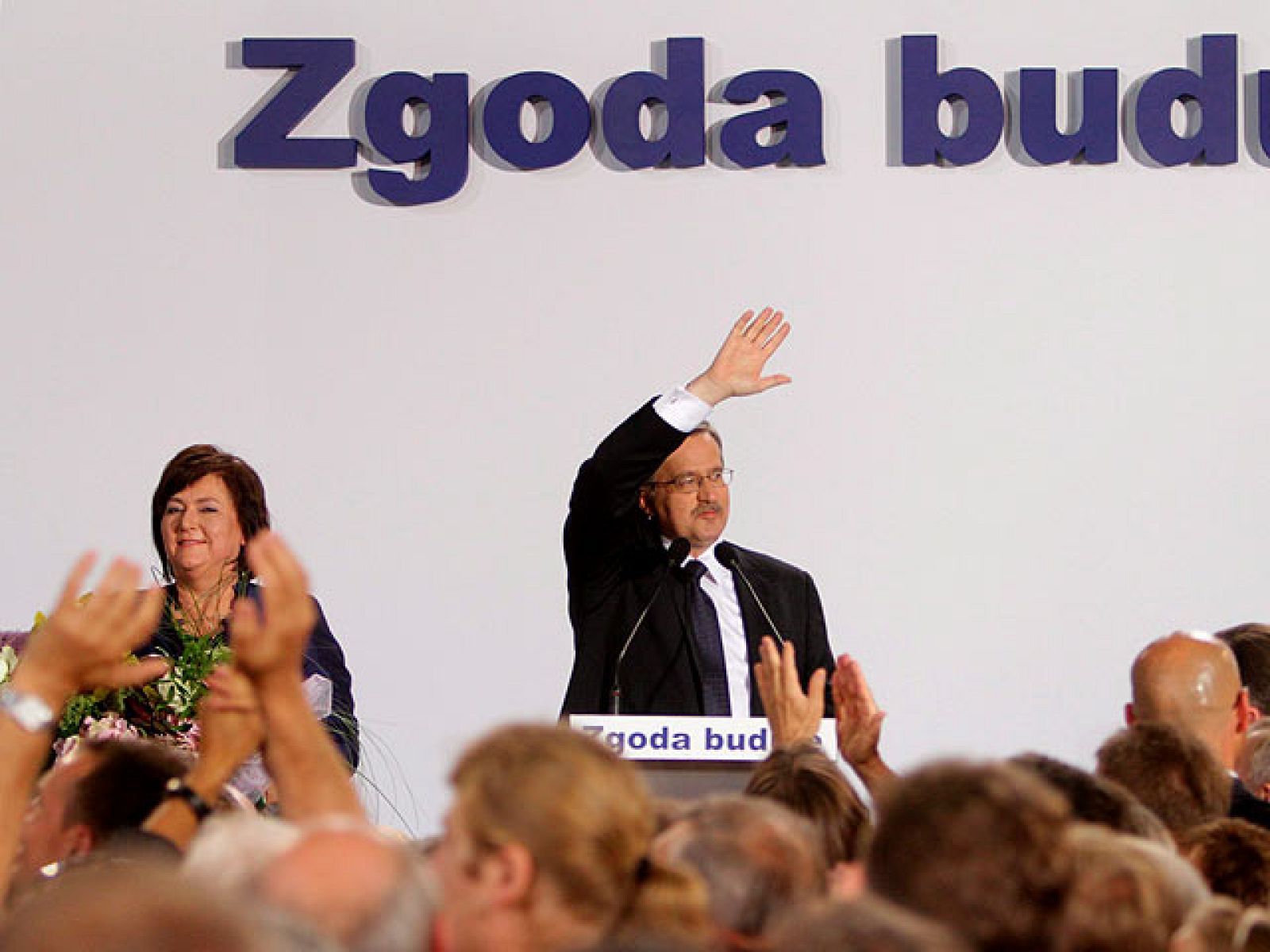 Telediario fin de semana en cuatro minutos - 03/07/10 | Ver