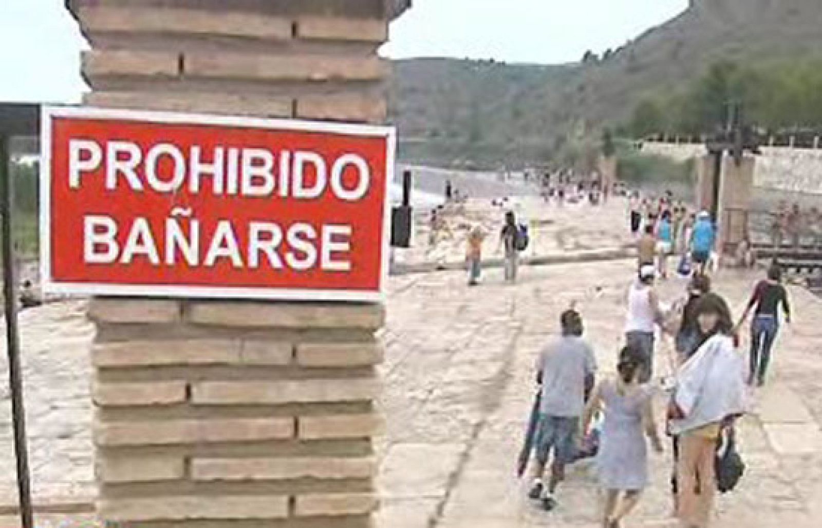España Directo - ¡Prohibido bañarse aquí! | Ver