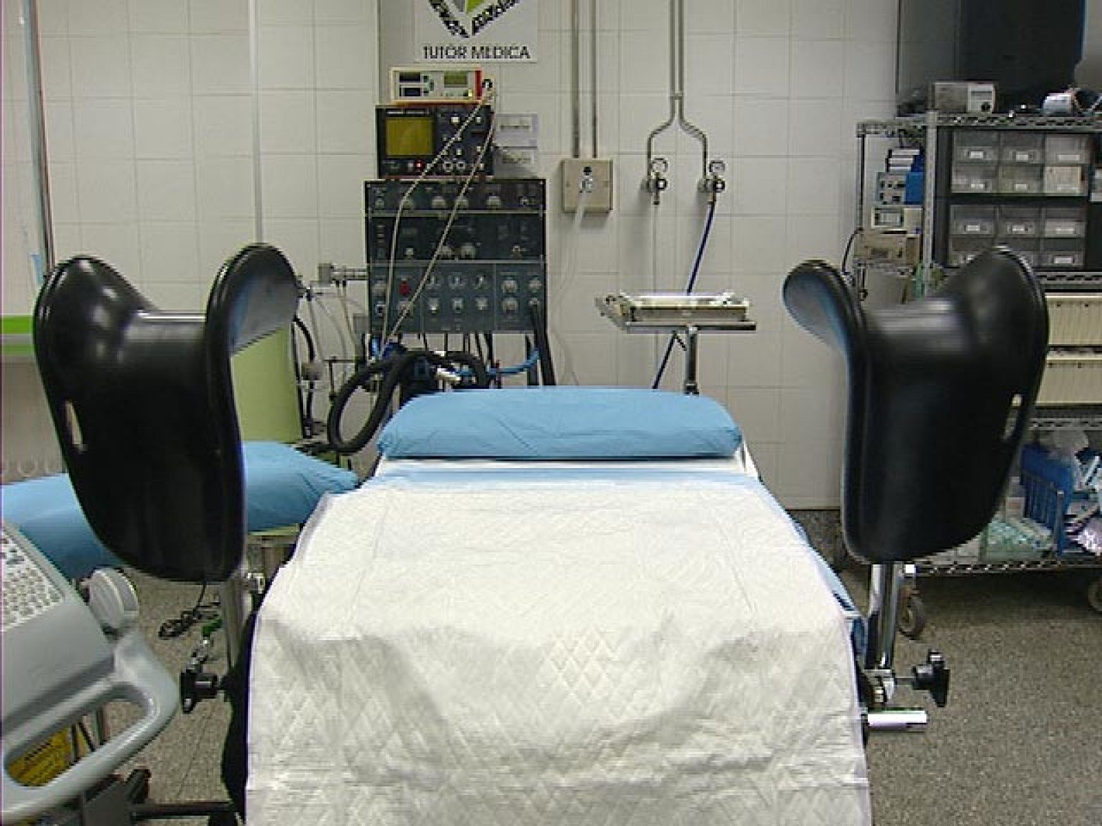 Telediario 2 en cuatro minutos - 05/07/10 | Ver