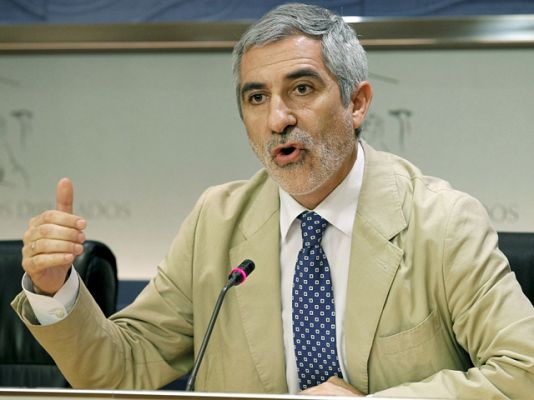  - La pomlémica se mantiene