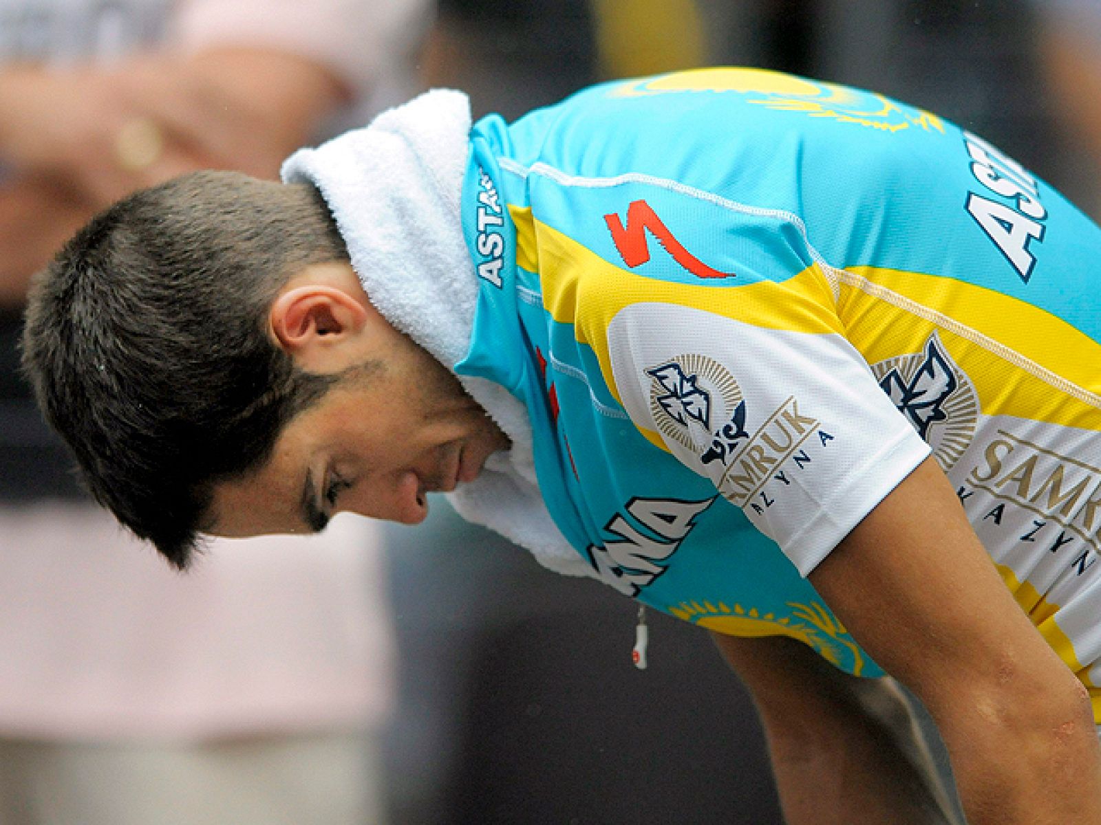 Después de las dos etapas accidentadas que ha vivido el Tour de Francia, la carrera llega a la etapa que más miedo produce entre los ciclistas, la etapa del paves. Casi 13 km. sobre adoquines pondrán a prueba a los corredores.