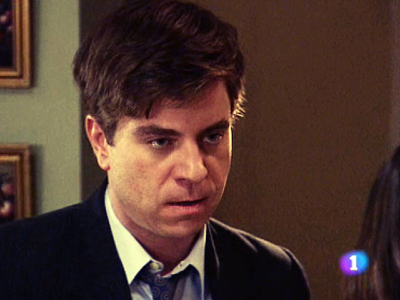 Amar - Héctor pierde los nervios