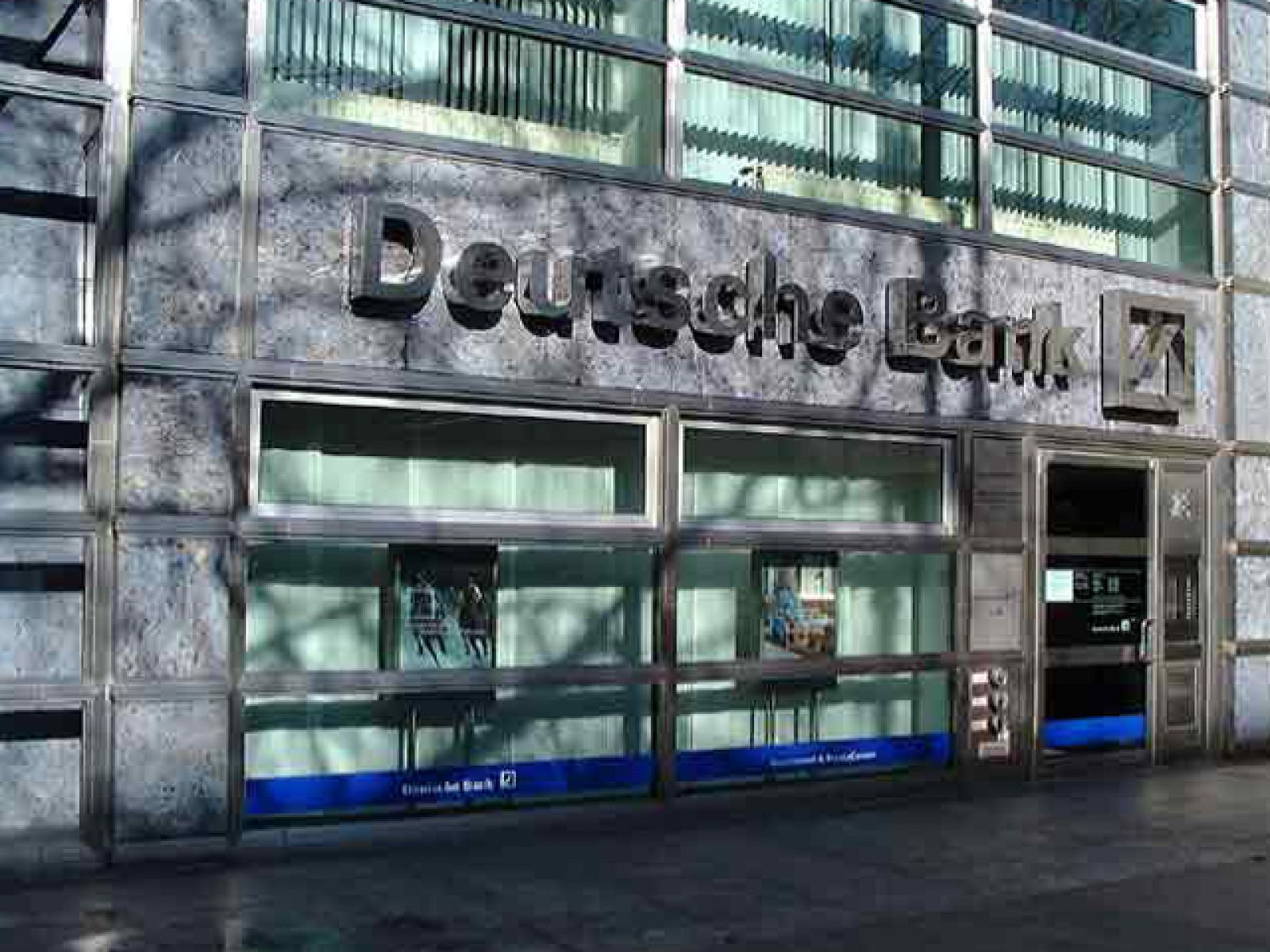 El Deutsche Bank rectifica su posición sobre España