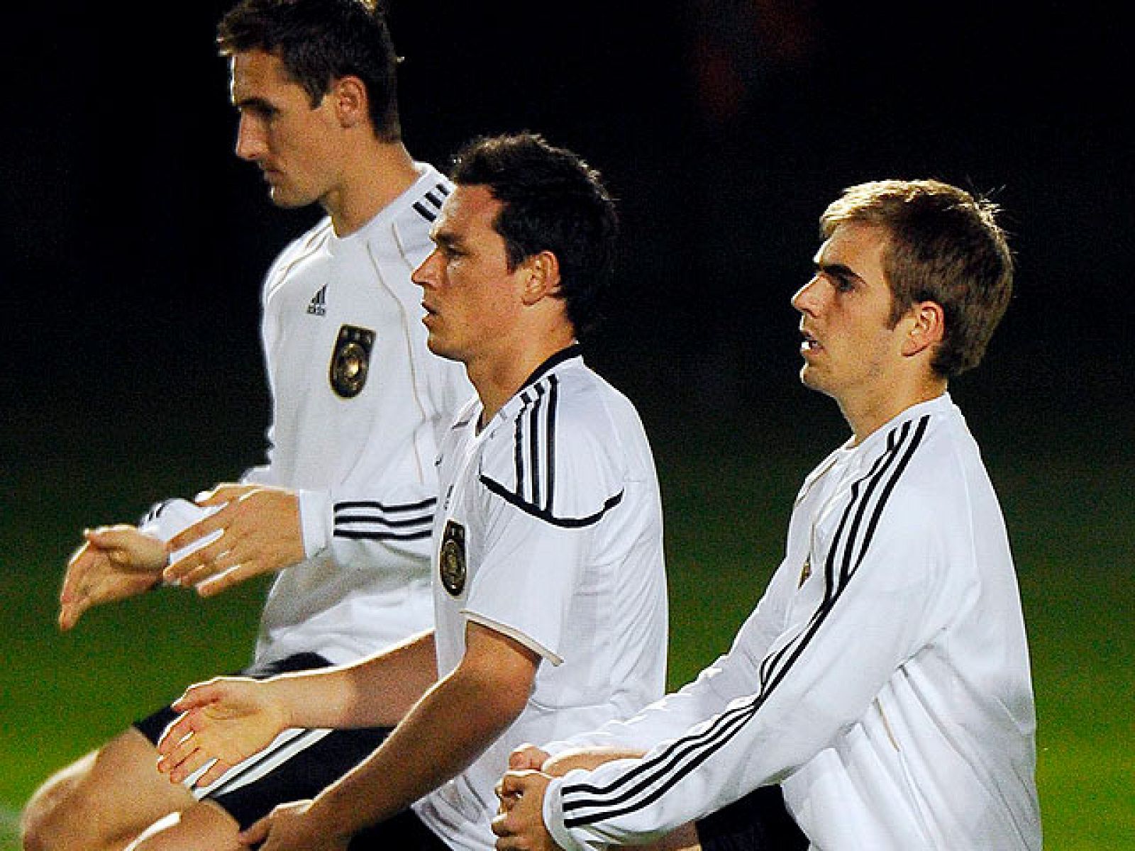 Sólo han pasado dos años desde la final de la Eurocopa, pero Alemania ha cambiado mucho desde entonces. Mismo seleccionador, pero nuevos jugadores y un estilo de juego más preciosista. Alemania asusta, pero su pulpo, Paul, ha pronosticado la victoria