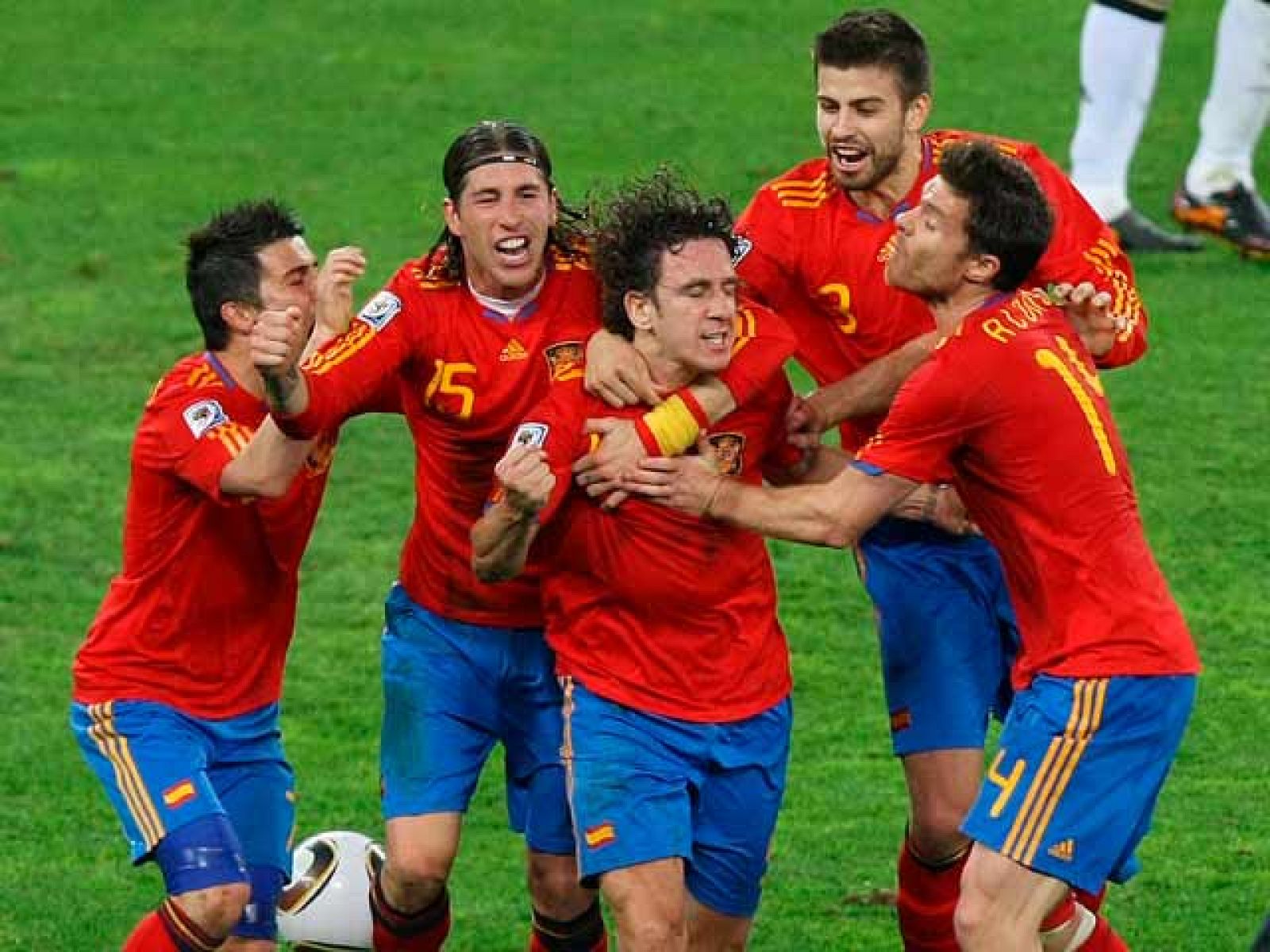 La selección española de fútbol realizó ante Alemania su mejor partido del Mundial hasta ahora. Alemania apenas pudo jugar ante el vendaval español.