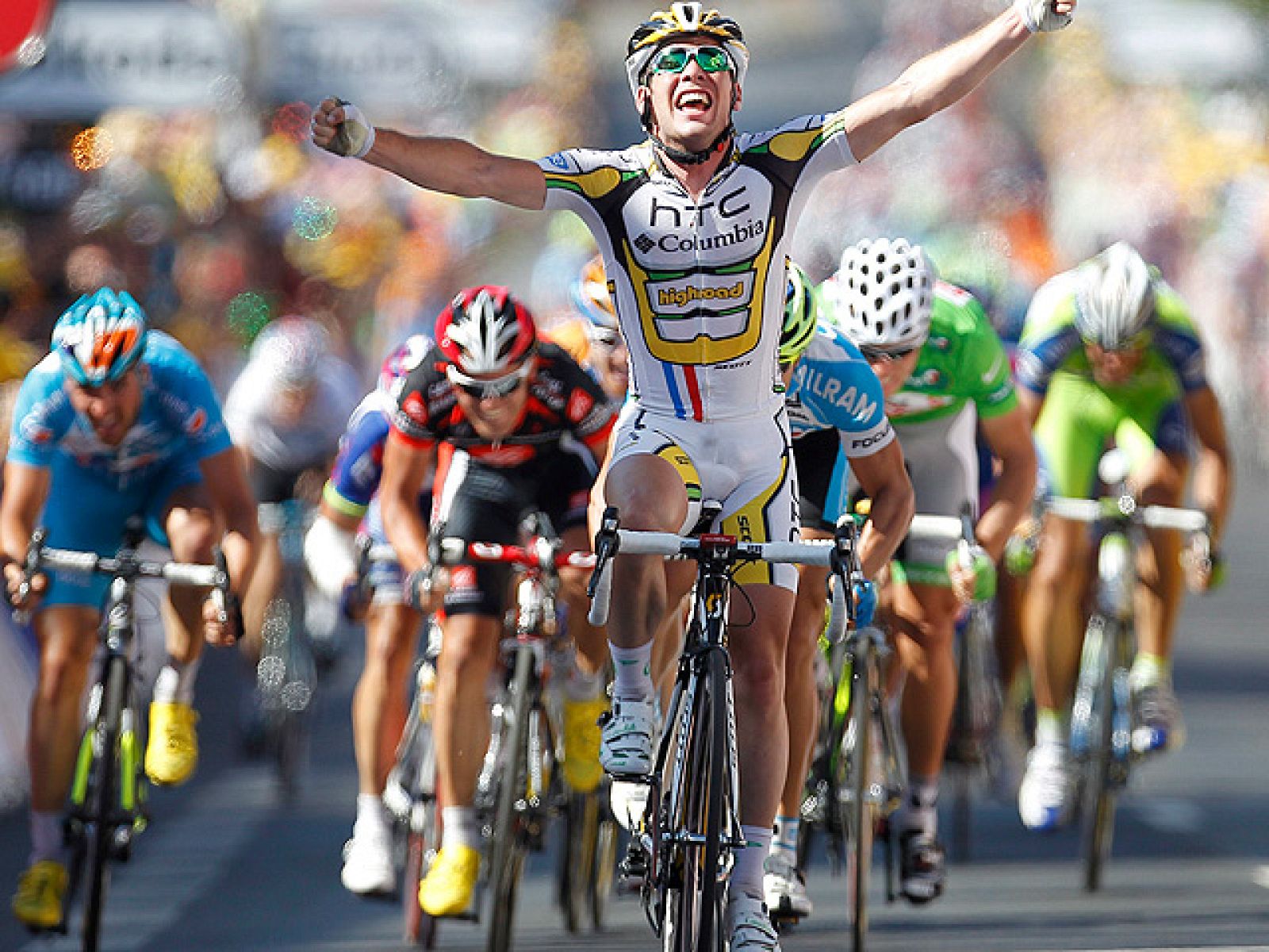 El ciclista británico Mark Cavendish se ha apuntado su primera victoria en el Tour 2010 al imponerse en el sprint de la quinta etapa de la ronda gala, por delante de Ciolik y Hagen.