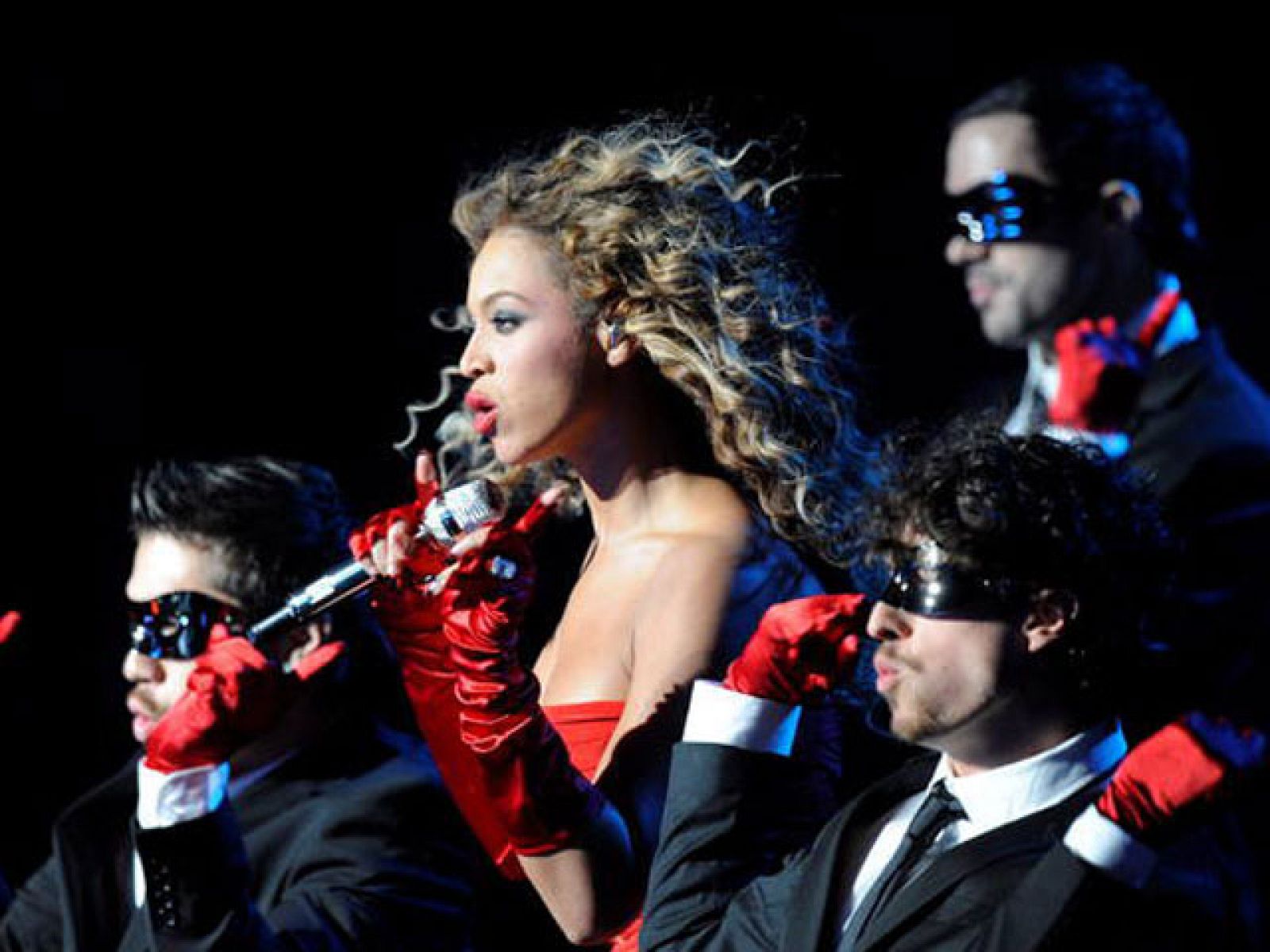 Beyoncé y Lady Gaga, dos mujeres "puro espectáculo" sobre