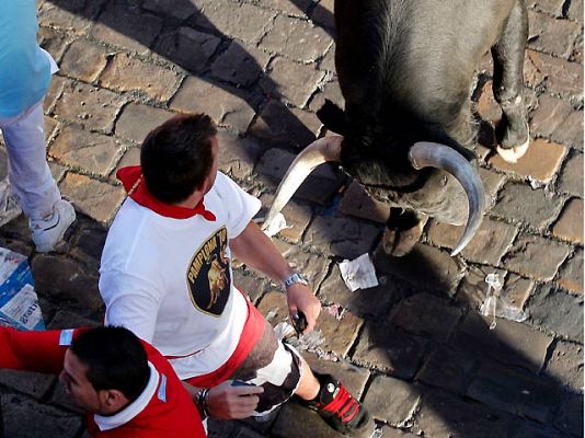 San Fermín - Extraño y masivo cuarto encierro