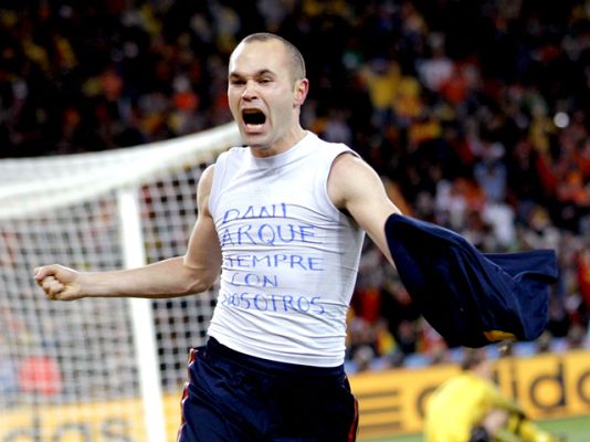  - Iniesta, estilo de la Roja