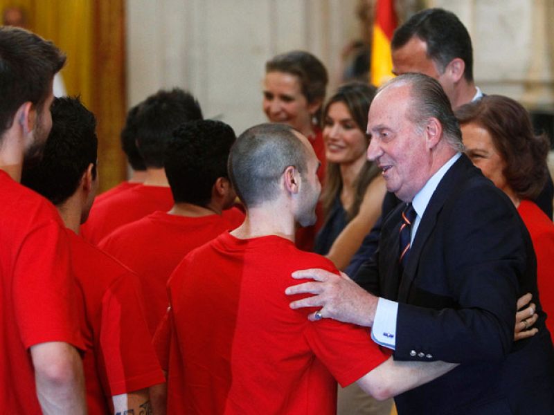 Los campeones, recibidos por la Familia Real