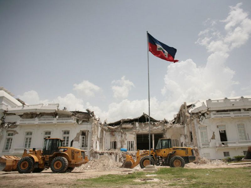 Más de un millón y medio de personas siguen sin techo en Haití | Ver