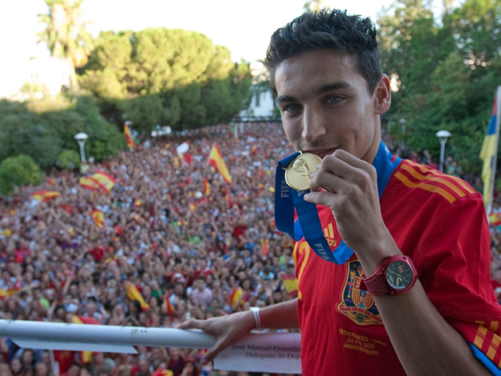 Sevilla se vuelca con Navas | Ver