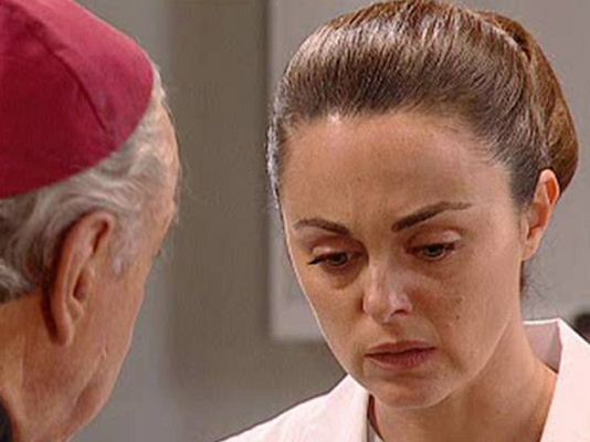 Amar en tiempos revueltos - El sí quiero de Lucía