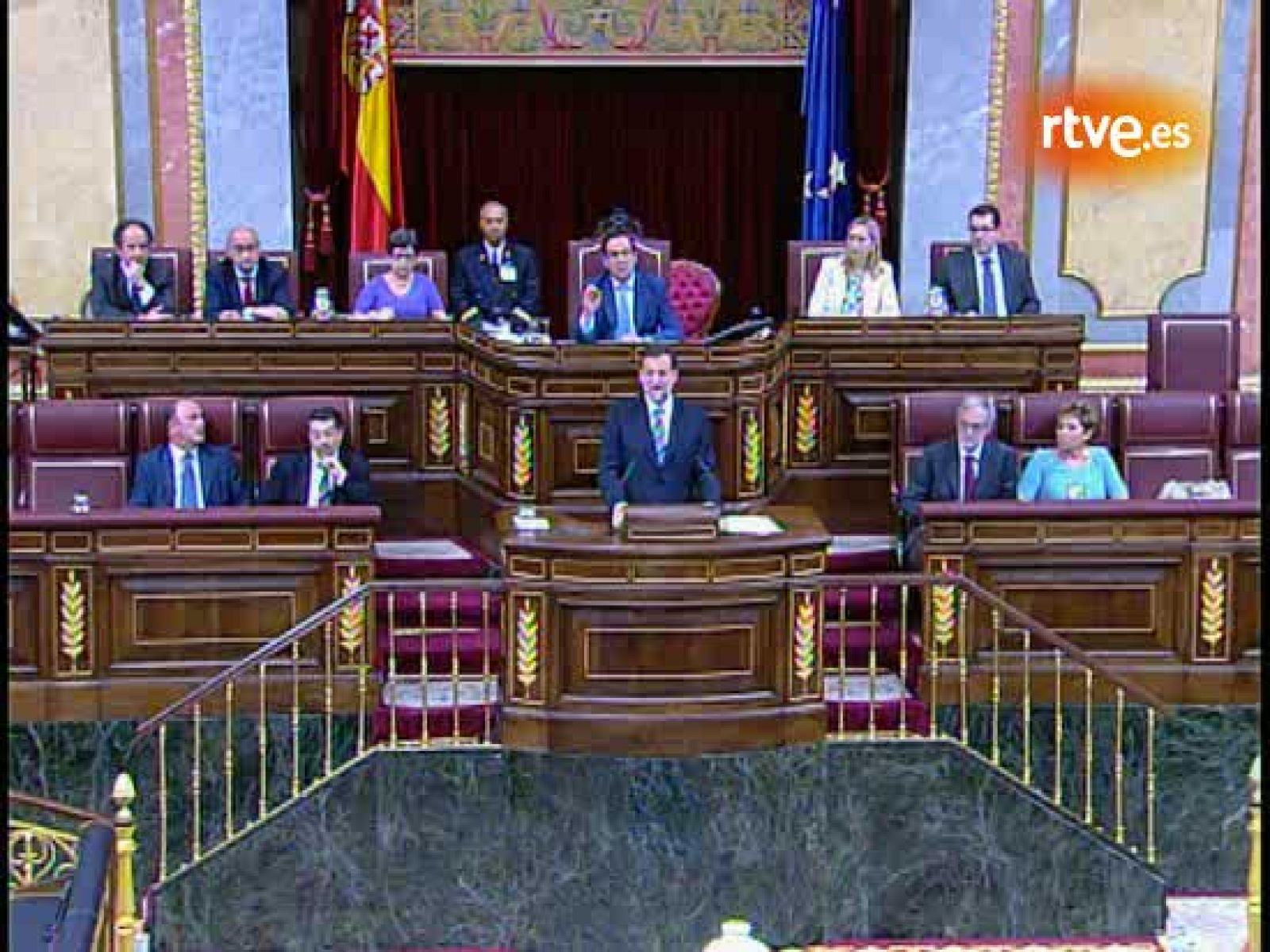 Bono se ve obligado a pedir respeto a gritos durante el debate